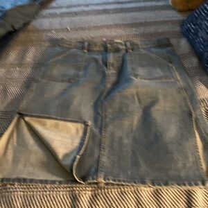 Gap Blue Jean Skirt, med blue color, size 12